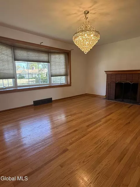 1450 Grenoside Ave, Schenectady, NY 12308 photo 8