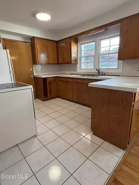 1450 Grenoside Ave, Schenectady, NY 12308 photo 11
