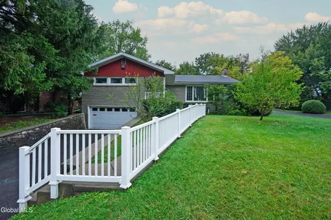 188 Hackett Blvd, Albany, NY 12209