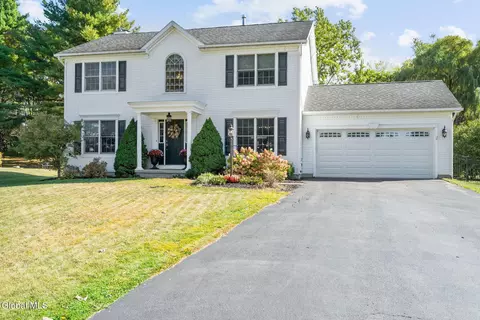 519 Lookout Ct, Slingerlands, NY 12159