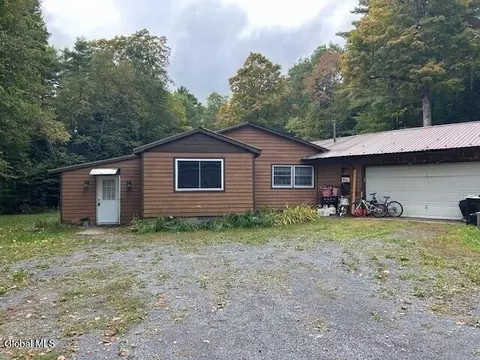 37 Fields Way, Lewis, NY 12950