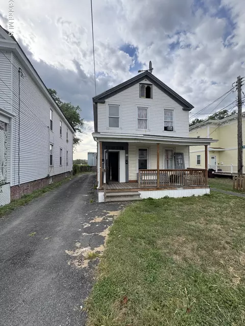 33 Second Ave, Troy, NY 12180