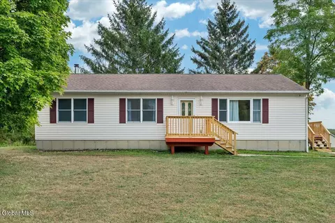 508 Mcknight Rd, Schodack Landing, NY 12156