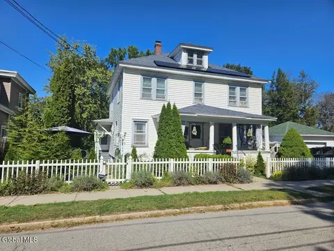 99 Montgomery St, Canajoharie, NY 13317