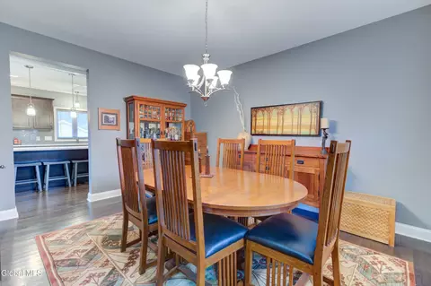 Dining - 212 Lisha Kill Rd, Schenectady, NY 12309 photo 2 of 5