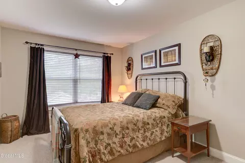 Bedroom - 212 Lisha Kill Rd, Schenectady, NY 12309 photo 1 of 7