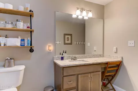 Bath - 212 Lisha Kill Rd, Schenectady, NY 12309 photo 4 of 6