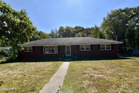 386 Church Rd, Albany, NY 12203