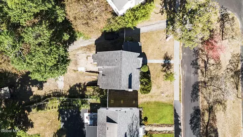 View/Area - 1645 Wendell Ave, Schenectady, NY 12308 photo 2 of 4