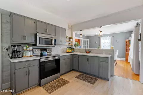 Kitchen - 1645 Wendell Ave, Schenectady, NY 12308 photo 1 of 5