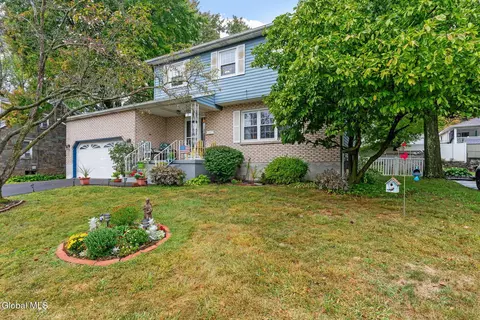 17 Moreland Ave, Albany, NY 12203