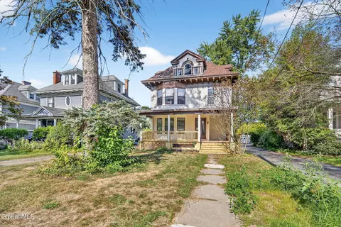 50 Manning Blvd, Albany, NY 12203