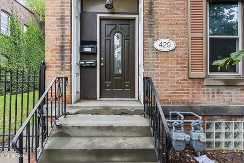 429 1st St, Troy, NY 12180
