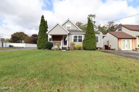 1246 Paul Ave, Schenectady, NY 12306