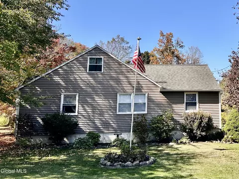 1900 North Rd, Amsterdam, NY 12010