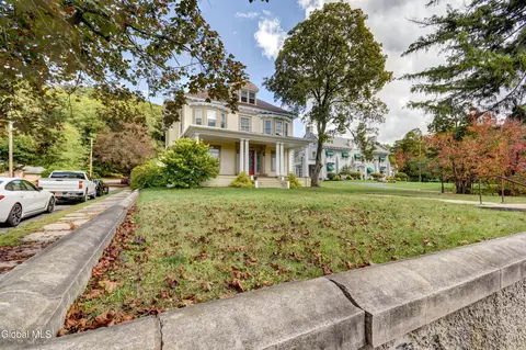 353 Guy Park Ave, Amsterdam, NY 12010