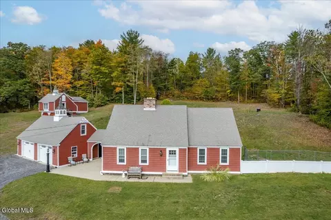 3682 Mariaville Rd, Rotterdam, NY 12306