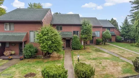 16 Locust Ln UNIT 3, Hague, NY 12836