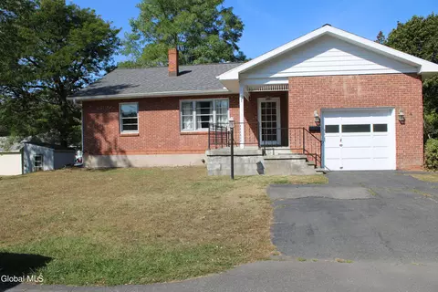 1 Williams Ter, Rensselaer, NY 12144
