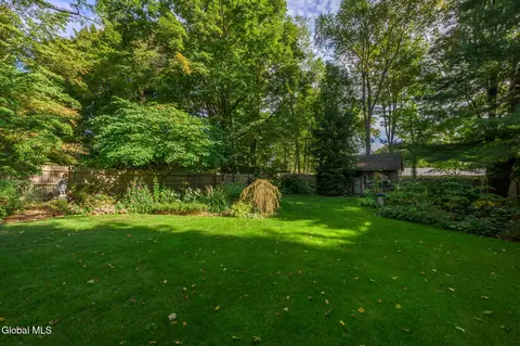 Exterior - 33 Hudson St, Kinderhook, NY 12106 photo 33 of 43