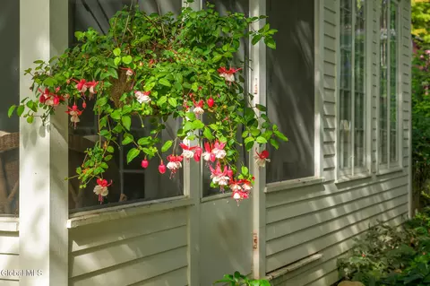 Exterior - 33 Hudson St, Kinderhook, NY 12106 photo 30 of 43
