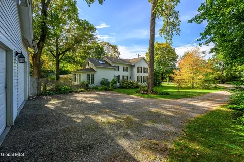 Exterior - 33 Hudson St, Kinderhook, NY 12106 photo 31 of 43