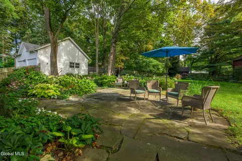 Exterior - 33 Hudson St, Kinderhook, NY 12106 photo 15 of 43