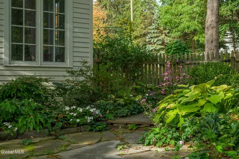 Exterior - 33 Hudson St, Kinderhook, NY 12106 photo 28 of 43