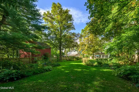 Exterior - 33 Hudson St, Kinderhook, NY 12106 photo 16 of 43