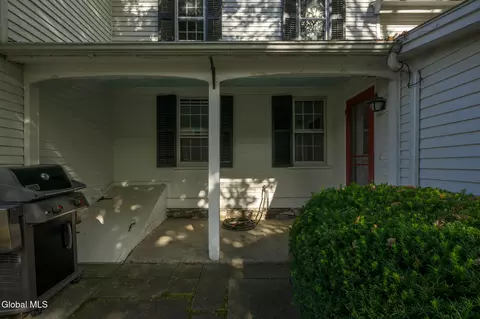 Exterior - 33 Hudson St, Kinderhook, NY 12106 photo 32 of 43
