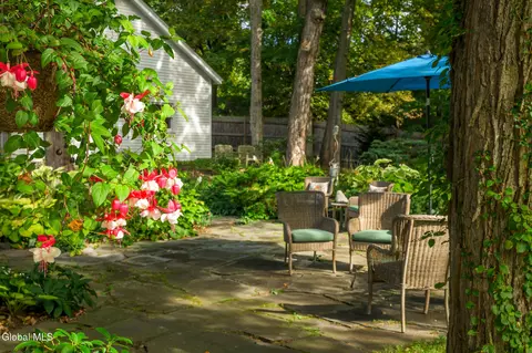 Exterior - 33 Hudson St, Kinderhook, NY 12106 photo 8 of 43