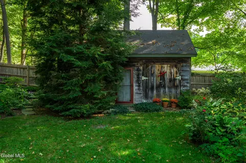Exterior - 33 Hudson St, Kinderhook, NY 12106 photo 9 of 43