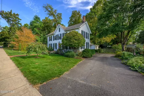 Exterior - 33 Hudson St, Kinderhook, NY 12106 photo 2 of 43