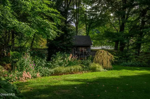 Exterior - 33 Hudson St, Kinderhook, NY 12106 photo 25 of 43