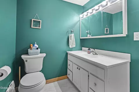 Bath - 165 N Quarry Rd, Comstock, NY 12821 photo 2 of 3