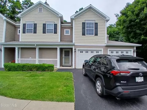 84 Annabelle Pl, Schenectady, NY 12306