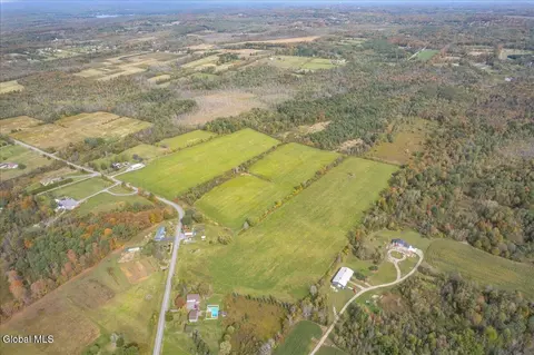 353 Morrow Rd, Amsterdam, NY 12010