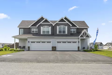 3101 Brianna Blvd, Troy, NY 12180