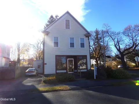 226 E Fulton St, Gloversville, NY 12078