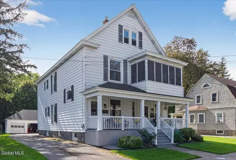 136 Prospect Ave, Gloversville, NY 12078