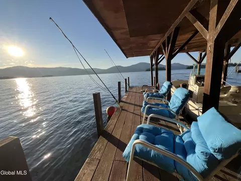 52 Jacobi Point Rd, Bolton Landing, NY 12814