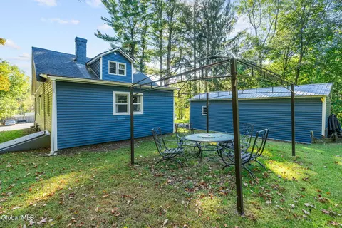 183 Maple Ave, Schenectady, NY 12302 photo 31