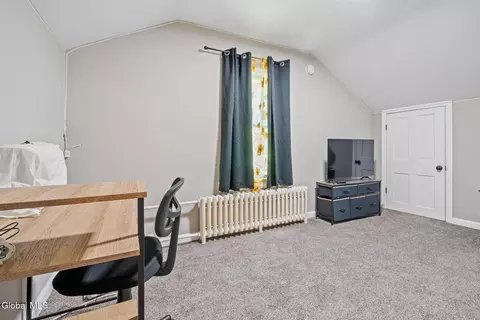 183 Maple Ave, Schenectady, NY 12302 photo 22