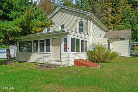 3630 Mechanic St, Valatie, NY 12184