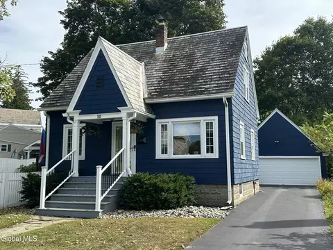 10 Fowler Ave, Glens Falls, NY 12801