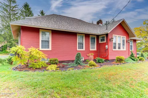511 Bridge St, Northville, NY 12134
