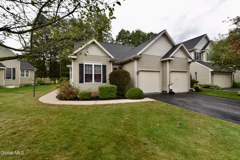 61 Claire Pass, Saratoga Springs, NY 12866