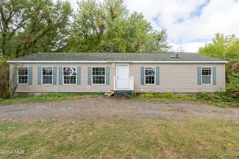 185 Brookwood Rd # B, Waterford, NY 12188