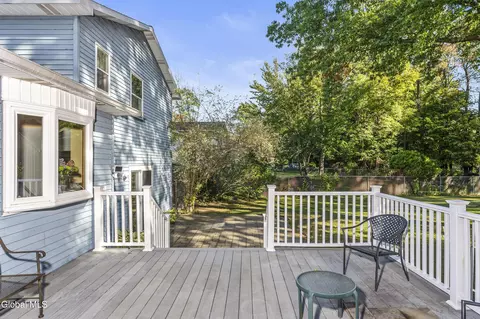 Exterior - 125 Sylvia Ln, Schenectady, NY 12306 photo 9 of 10