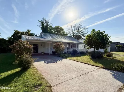 15 Holden Ave, Queensbury, NY 12804